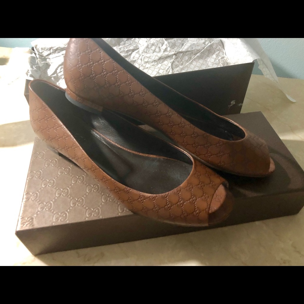 Gucci Microguccissima Peep Toe Flats 38 Like New